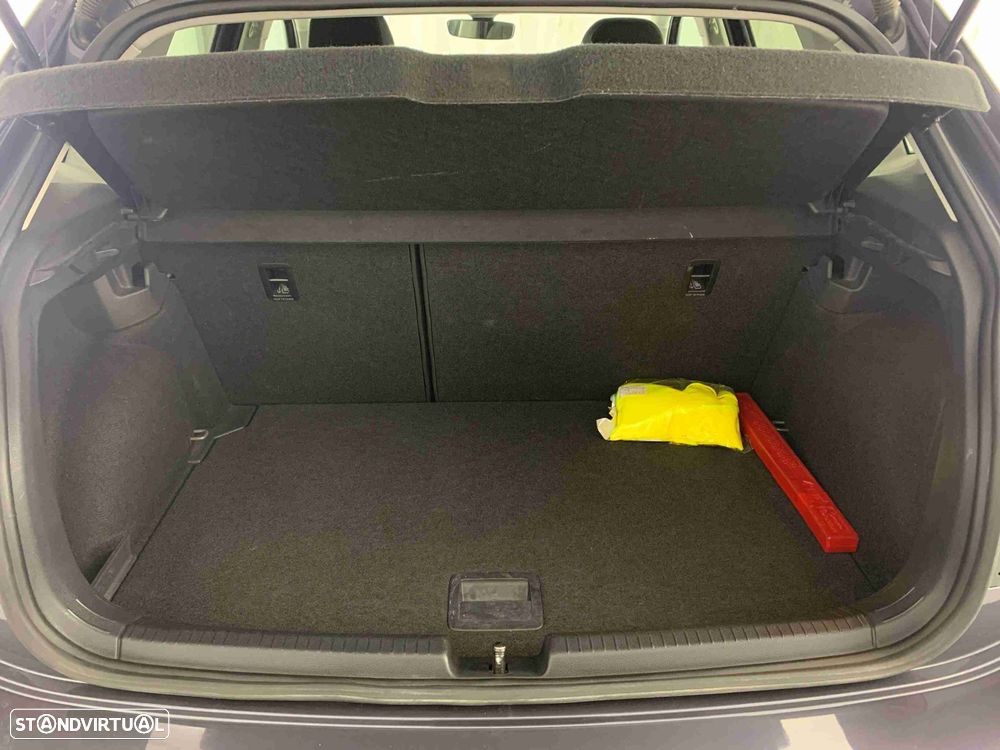 VW Polo 1.0 TSI Urban DSG - 14