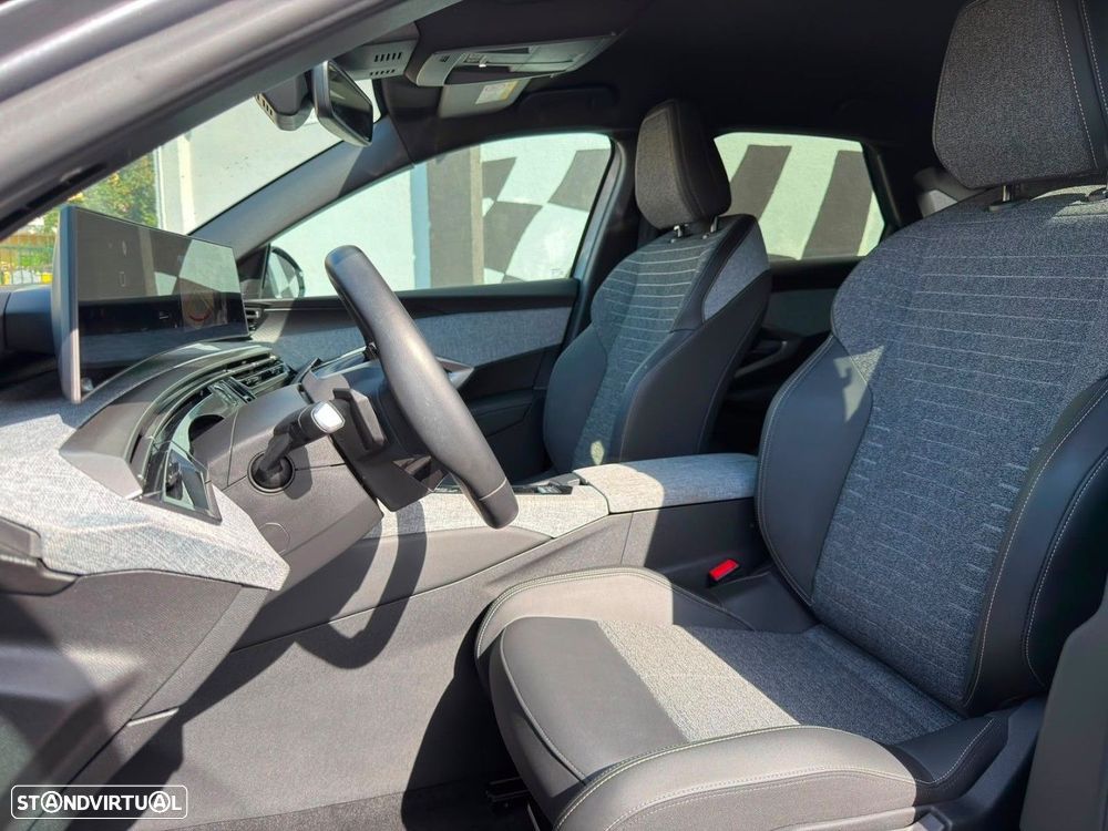 Peugeot 3008 1.2 Hybrid Allure e-DCS6 - 7