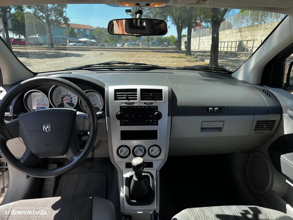 Dodge Caliber 2.0 CRD SXT - 8