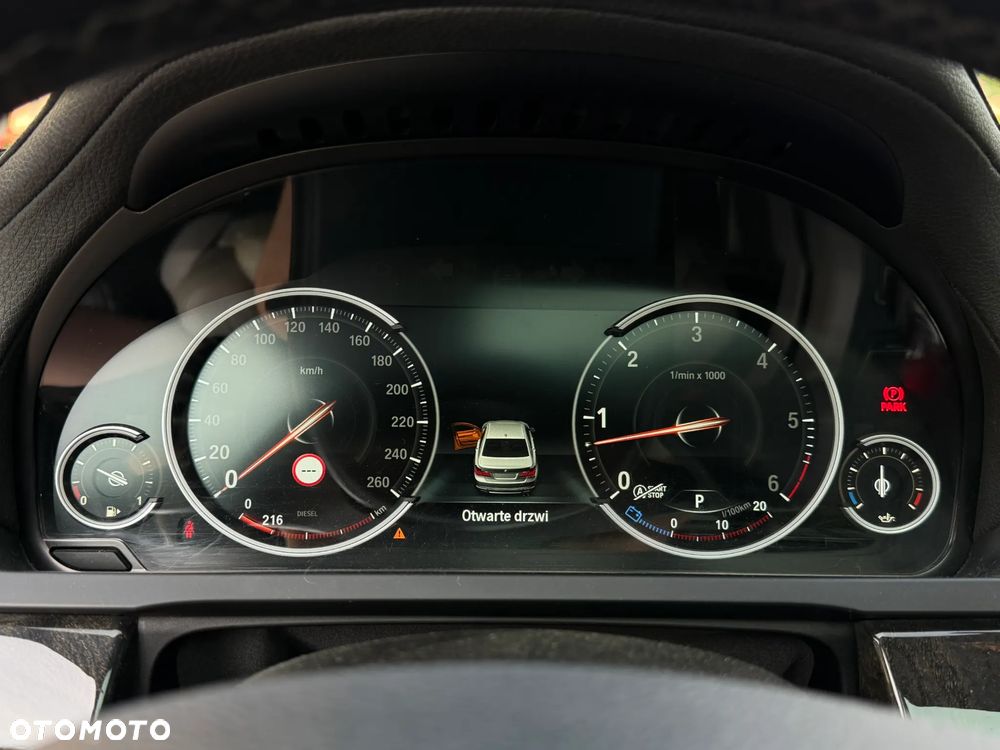 BMW Seria 7 730d xDrive - 39