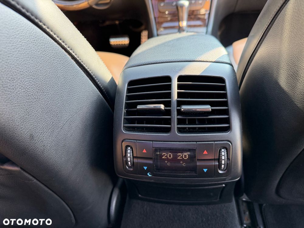 Mercedes-Benz Klasa E 300 BLUETEC 7G-TRONIC Avantgarde DPF - 13