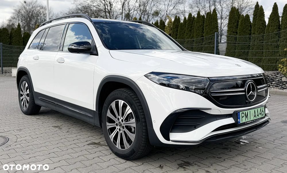 Mercedes-Benz EQB 250 AMG Line - 2