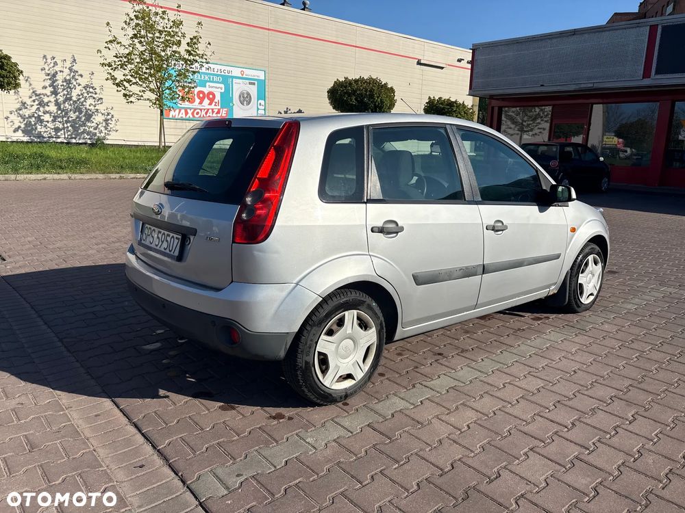Ford Fiesta 1.4 TDCI - 6
