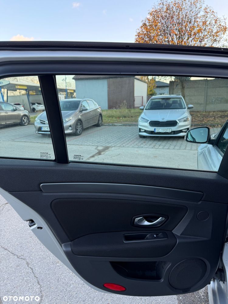 Renault Laguna - 12