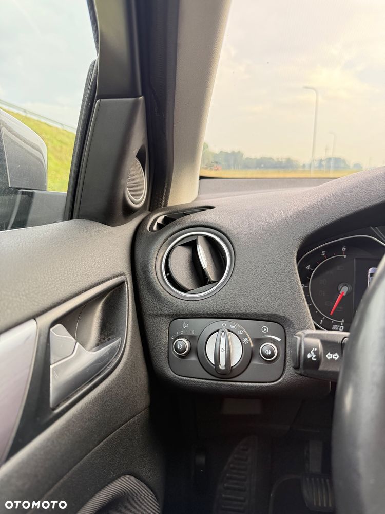 Ford Mondeo 2.0 TDCi Titanium - 11