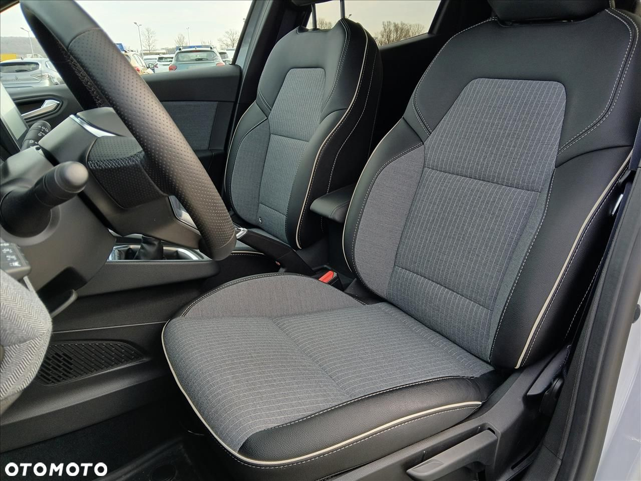 Renault Clio 1.0 TCe Techno - 19