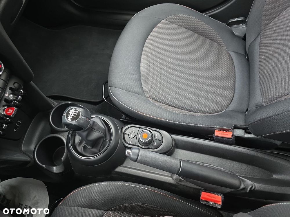 MINI ONE Standard - 13