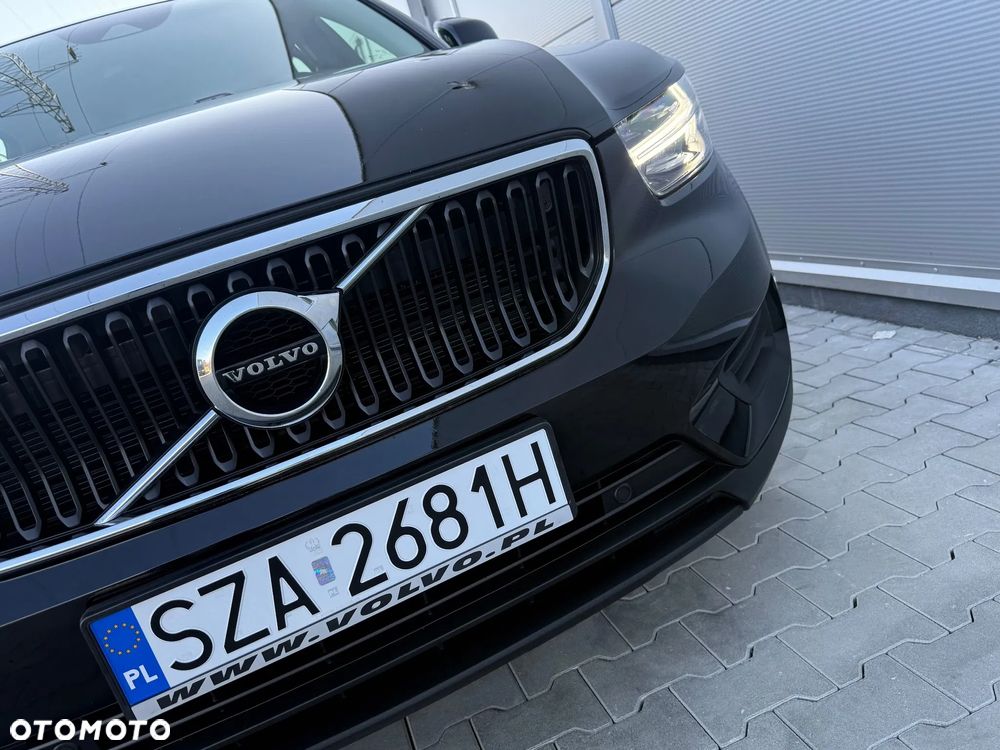 Volvo XC 40 T2 Momentum Core - 26