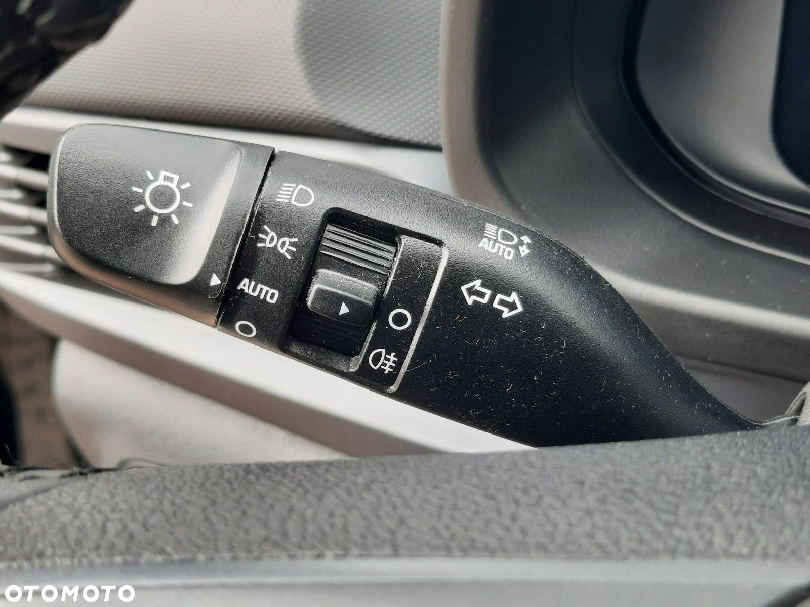 Hyundai i20 1.2 Modern - 34