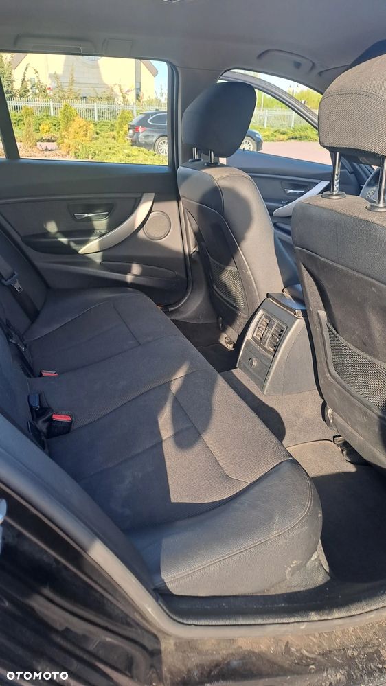 BMW Seria 3 318d Advantage - 13