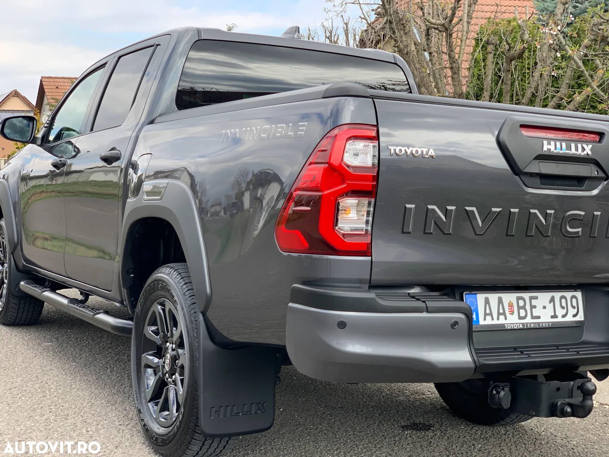 Toyota Hilux 2.8D 204CP 4x4 Double Cab AT Invincible Color Edition - 18