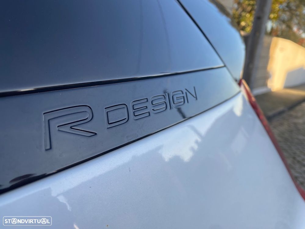 Volvo XC 40 2.0 D4 R-Design AWD - 6