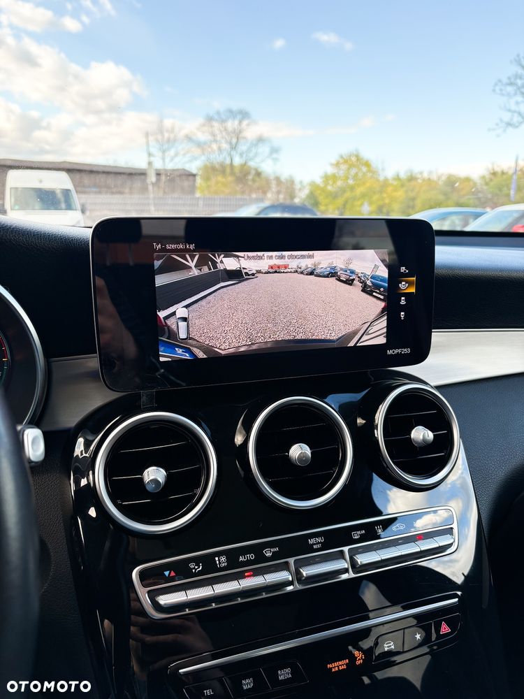 Mercedes-Benz GLC - 7