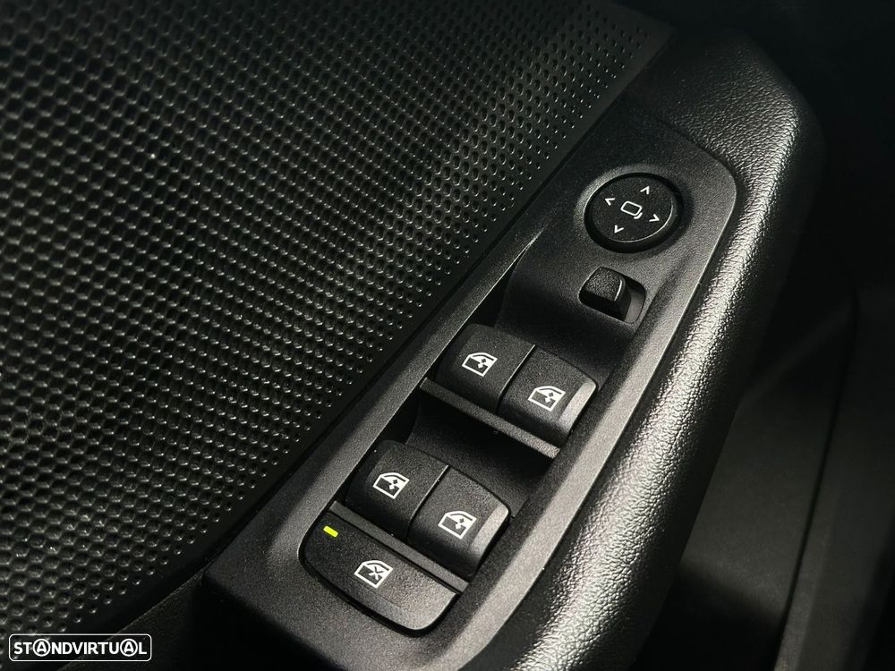 BMW 118 i Corporate Edition Auto - 13