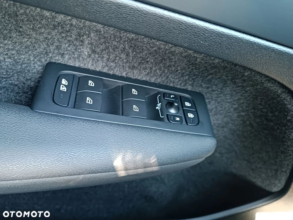 Volvo XC 40 T2 Core - 21