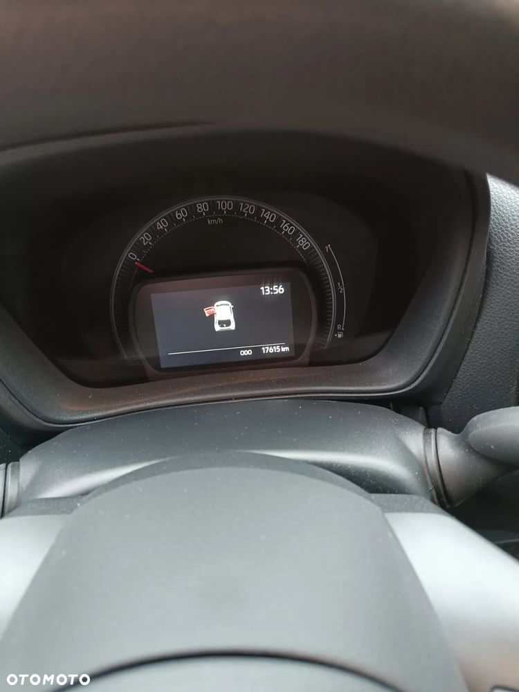 Toyota Aygo X 1.0 VVT-i Limited - 8