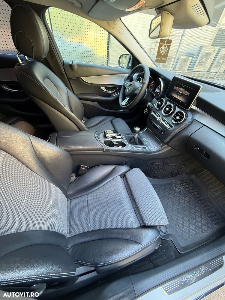 Mercedes-Benz C 220 CDI BlueEFFICIENCY - 12