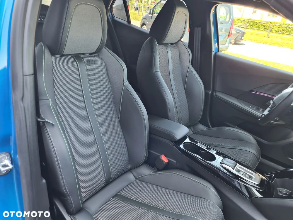 Peugeot 2008 1.2 PureTech GT S&S EAT8 - 22
