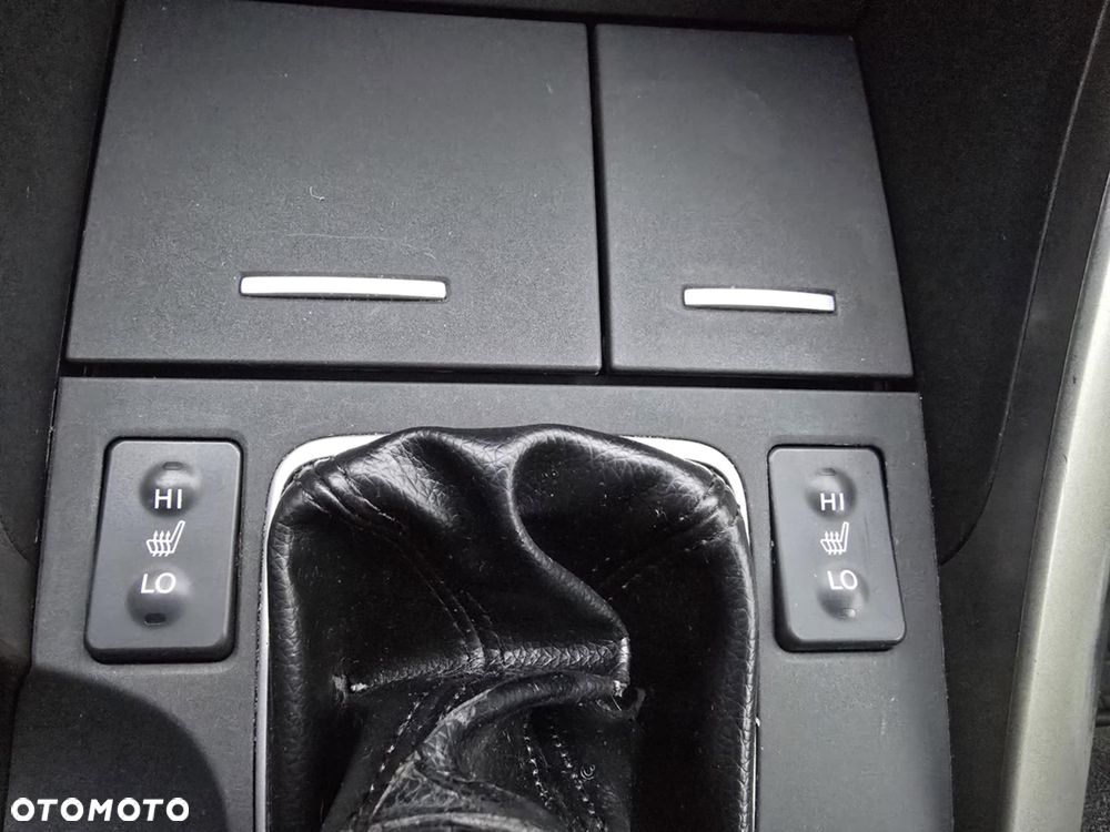 Honda Accord 2.0 Executive - 32