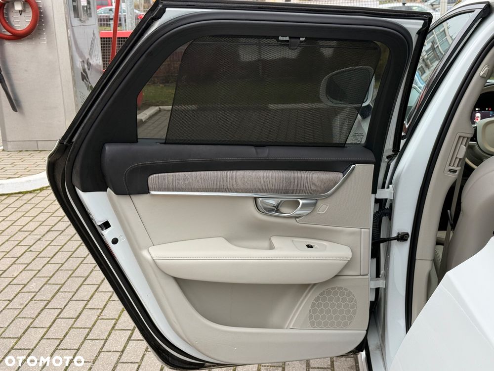 Volvo V90 Cross Country B5 D AWD Ultimate - 17