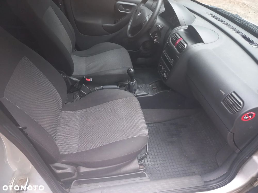 Opel Combo Tour Cosmo - 12