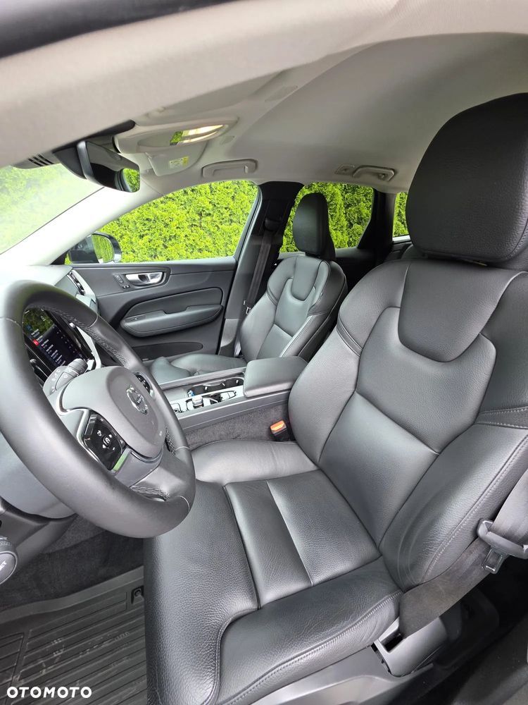 Volvo XC 60 B4 B Plus Dark - 6