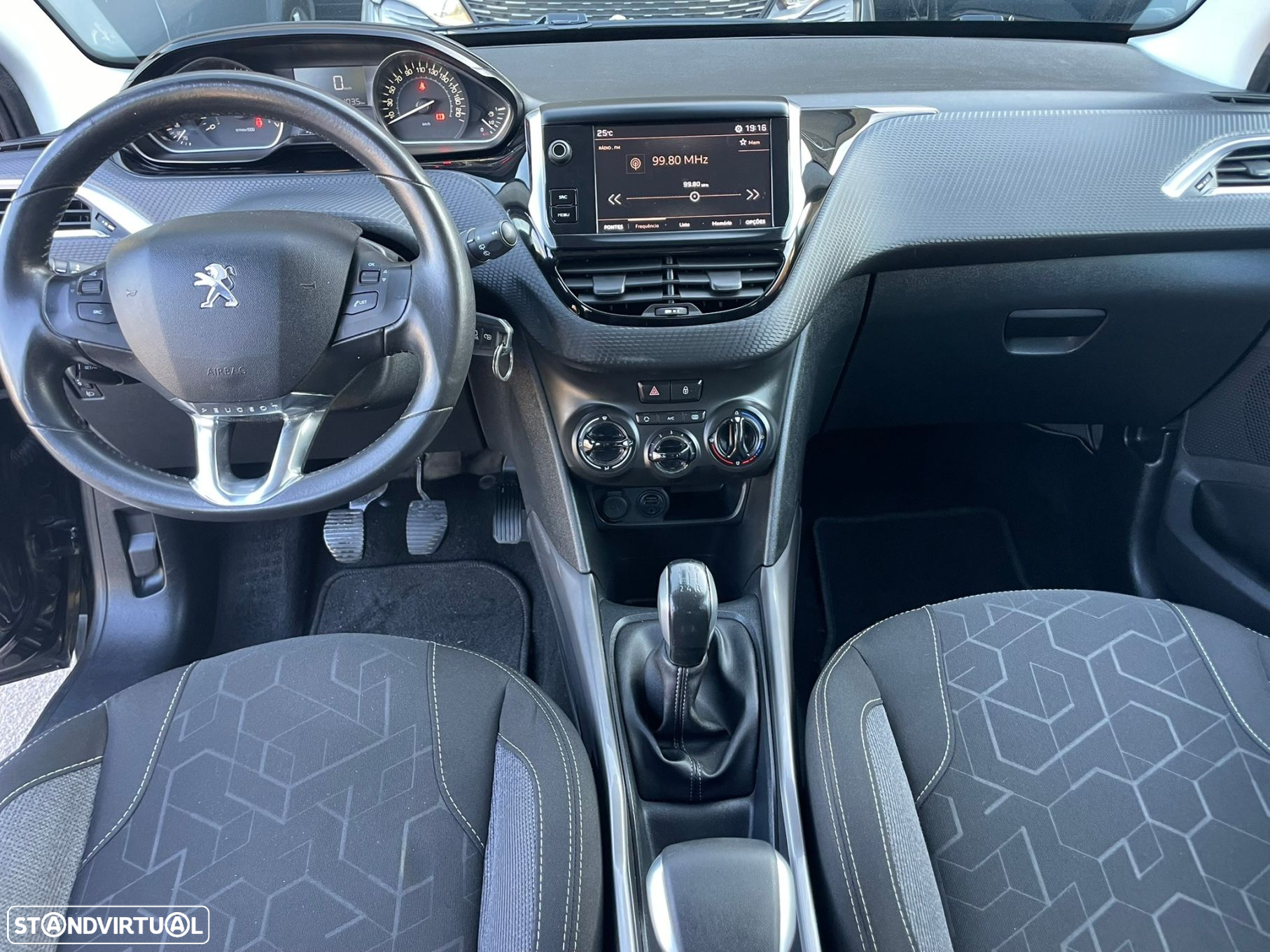 Peugeot 2008 1.2 PureTech Style - 9
