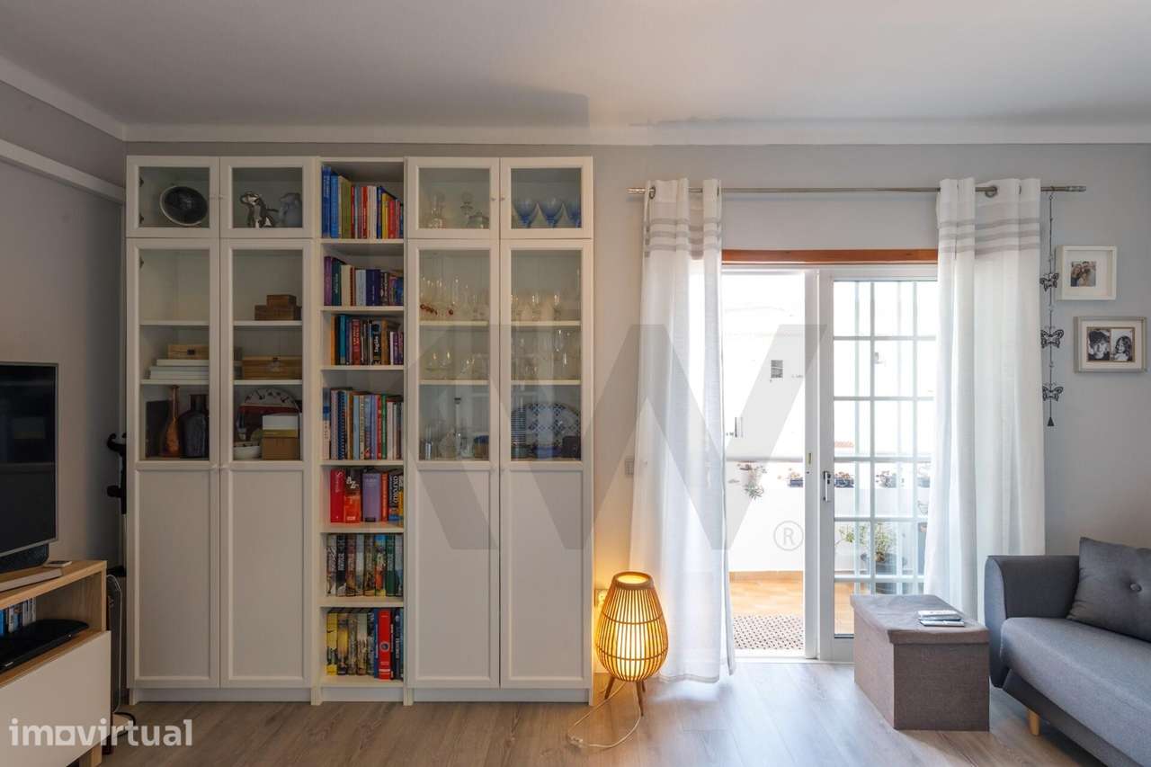 Apartamento Duplex com 2 Quartos, 2 Varandas e 114 m2 em Portimão - Grande imagem: 3/38