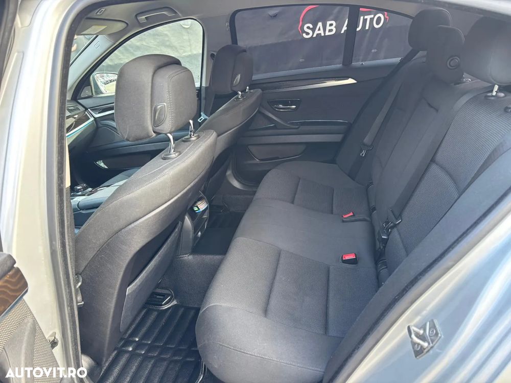 BMW Seria 5 520d - 16