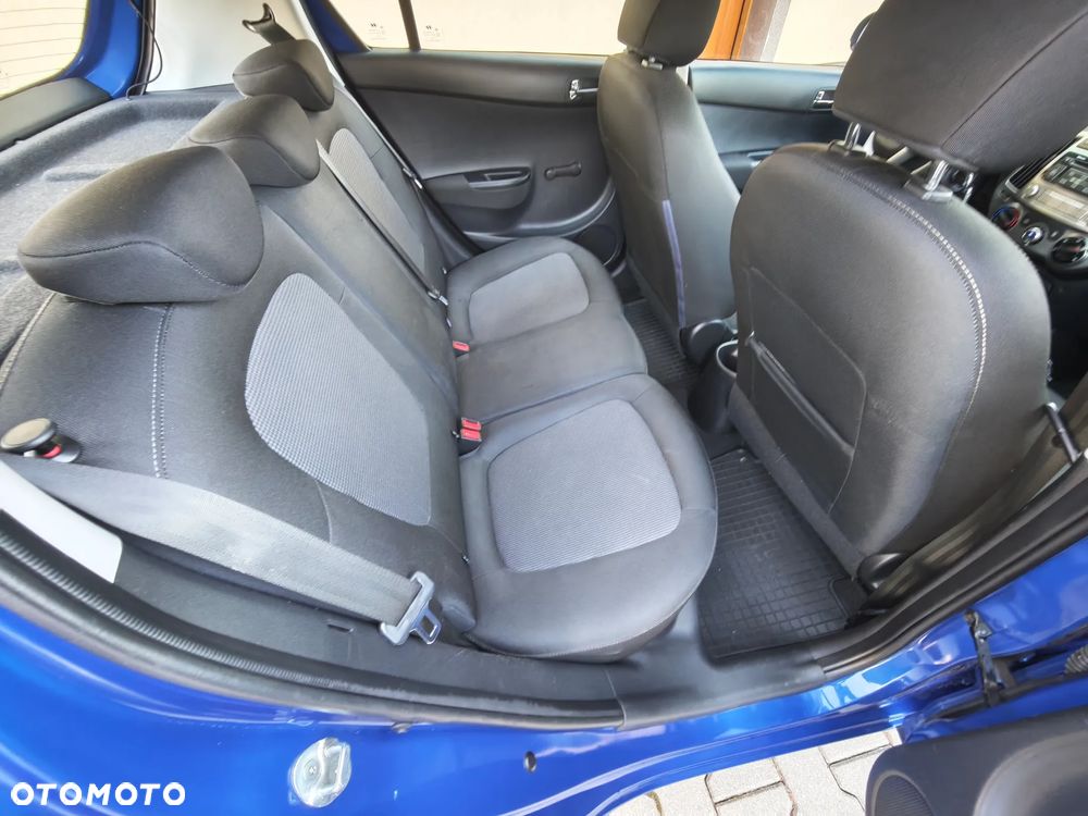 Hyundai i20 1.2 YES Plus - 25