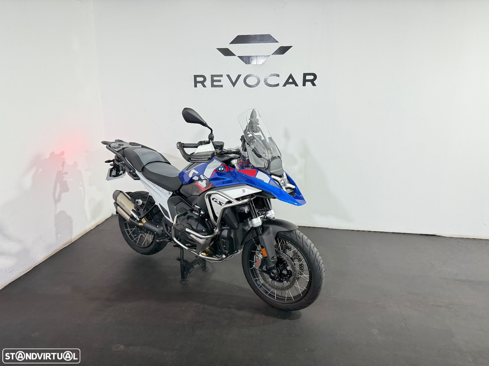 BMW R 1300 GS TROPHY / AKRAPOVIC - 1