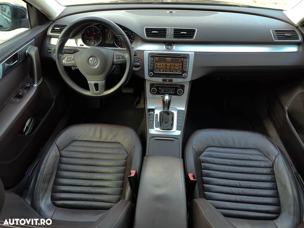Volkswagen Passat Variant 2.0 TDI BlueMotion Technology DSG Highline - 10