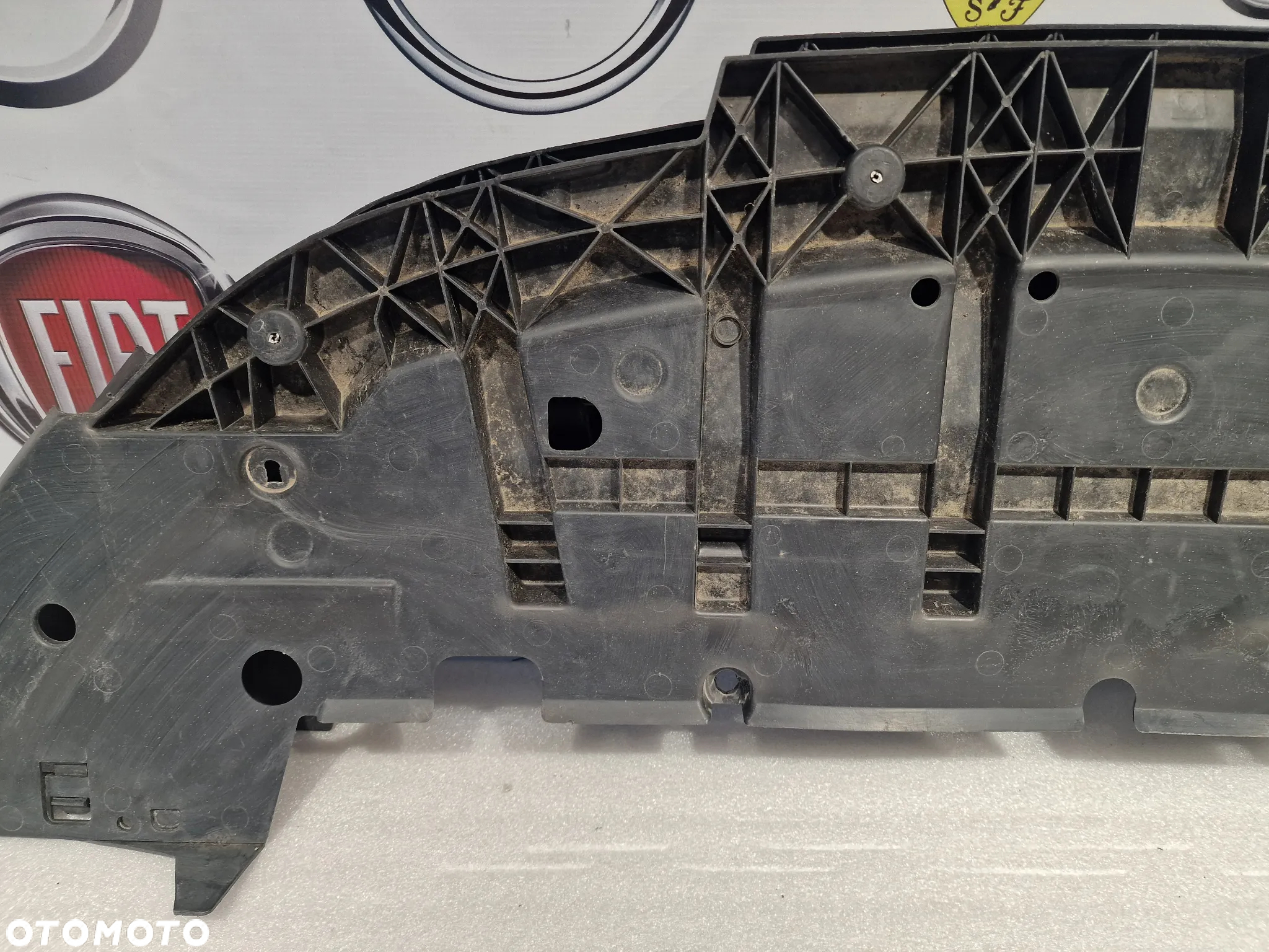 RENAUT ZEO LIFT 18- PŁYTA / OSŁONA POD ZDERZAK PRZEDNI PRZÓD , NR 622353764R , NR AUKCJI NSŁ506 - 3