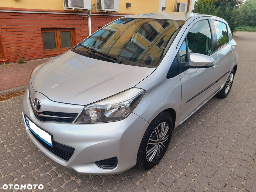 Toyota Yaris - 1