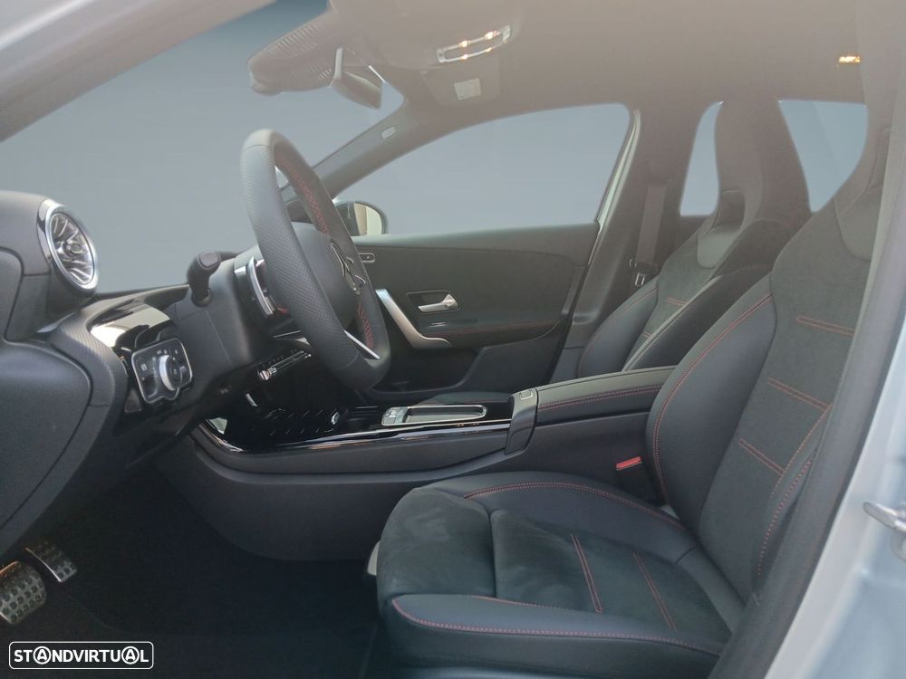 Mercedes-Benz A 250 e — fotografia 11