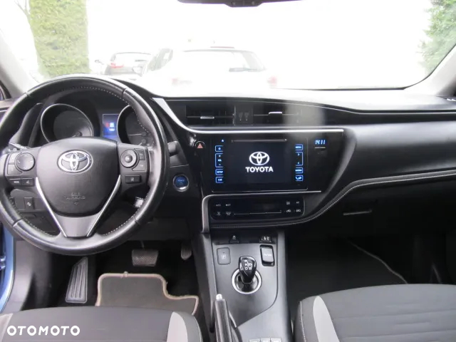 Toyota Auris Hybrid 135 Premium - 14
