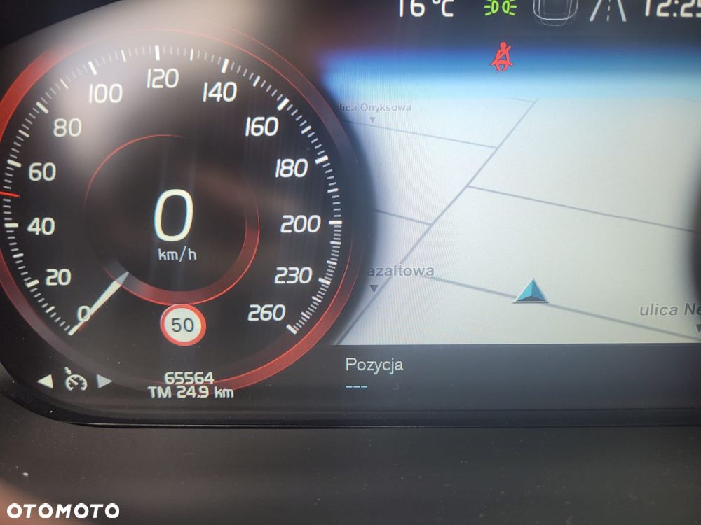 Volvo XC 60 B4 B Momentum Pro - 2