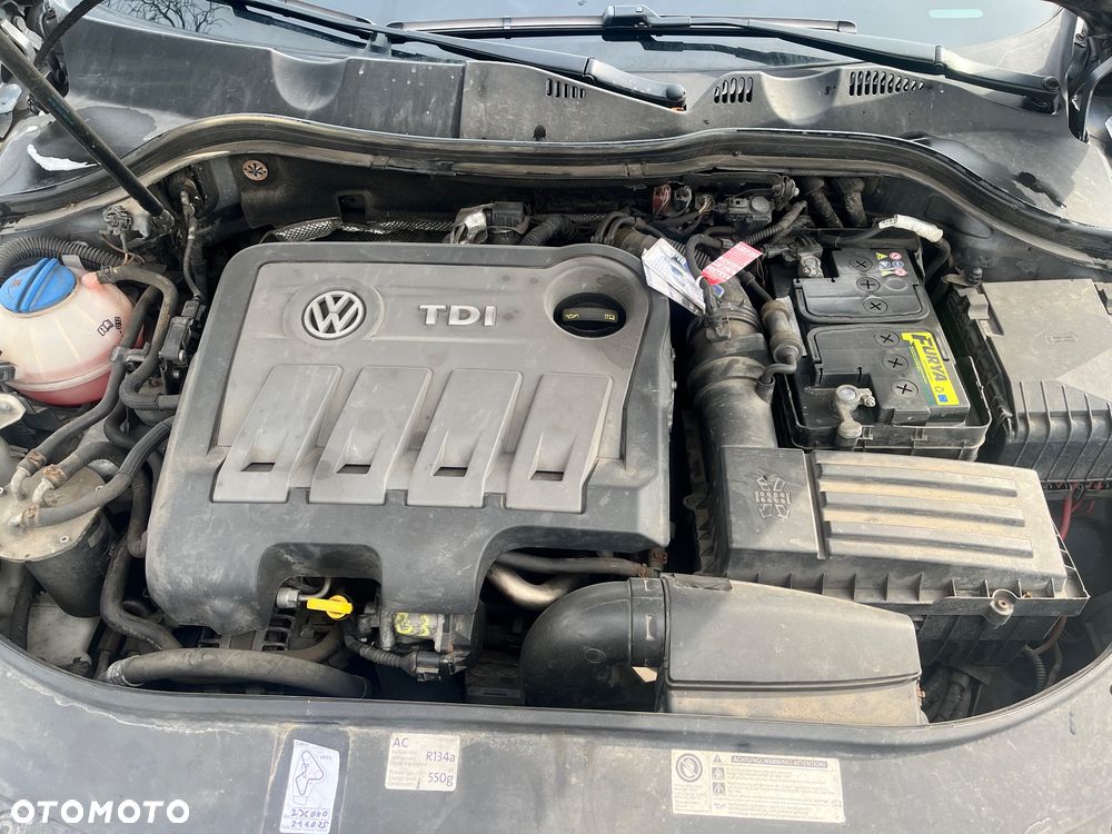 Volkswagen Passat 2.0 TDI DPF Comfortline DSG - 11
