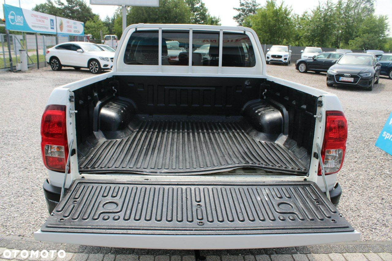 Toyota Hilux - 13