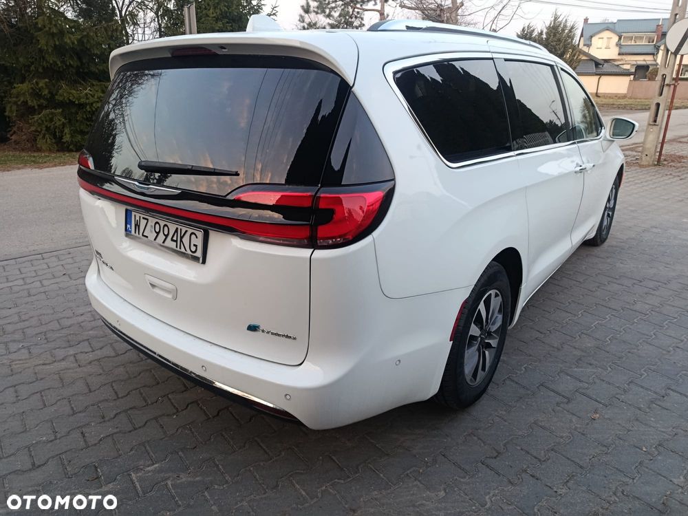 Chrysler Pacifica - 3