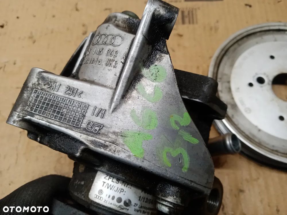 Pompa wspomagania kierownicy Audi A6 C6 3.2 FSI 4F0145155C 06E145393A - 13