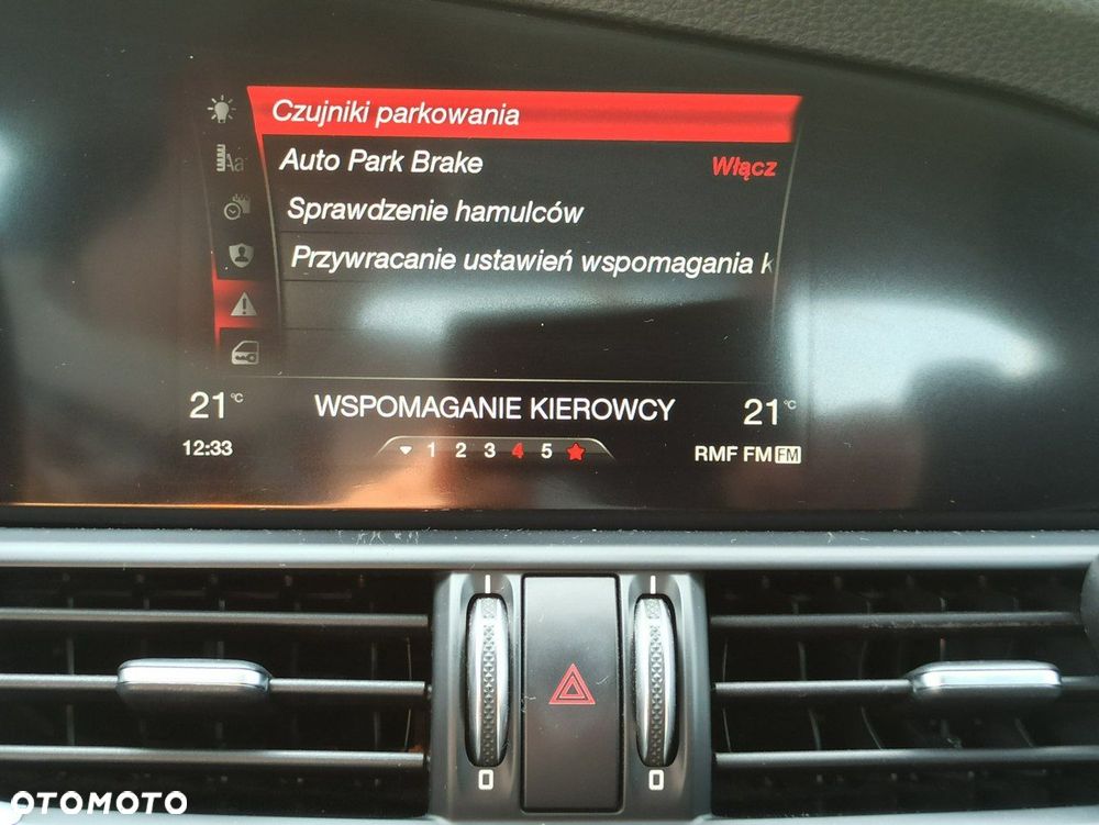 Alfa Romeo Giulia - 17