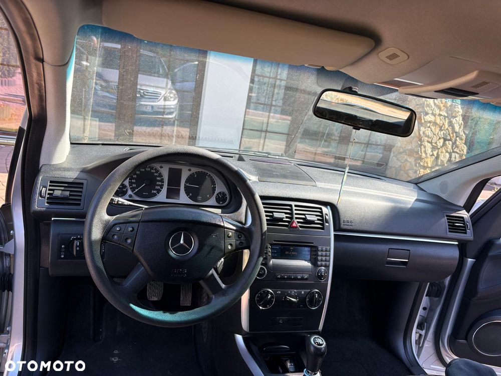 Mercedes-Benz Klasa B 180 CDI - 12