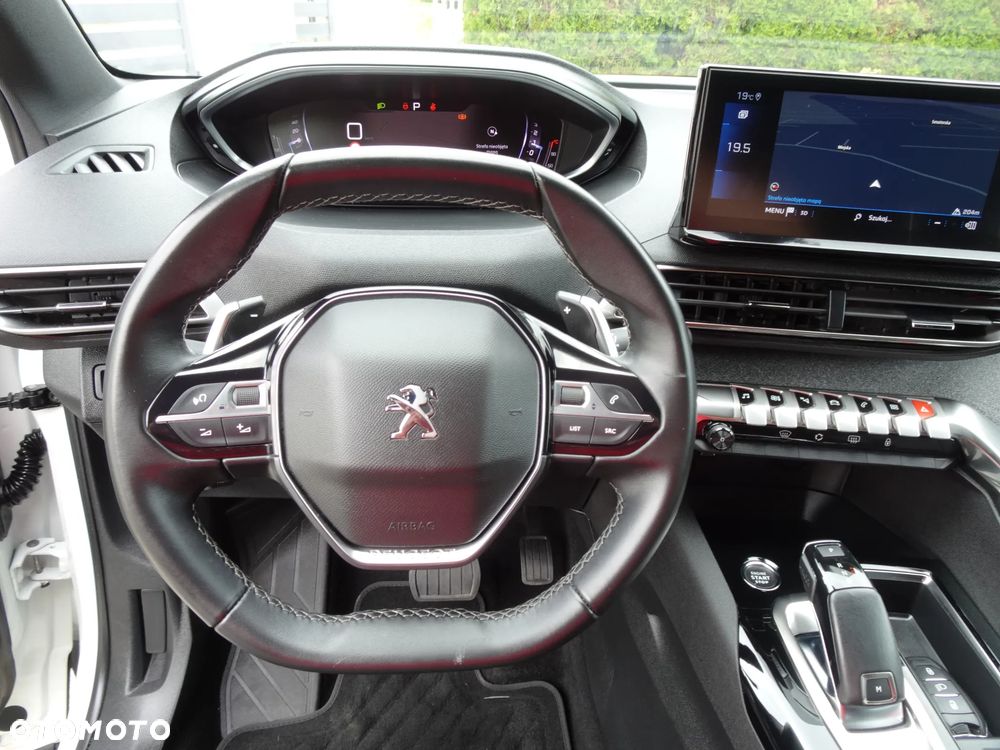 Peugeot 3008 1.5 BlueHDi Allure Pack S&S EAT8 - 23