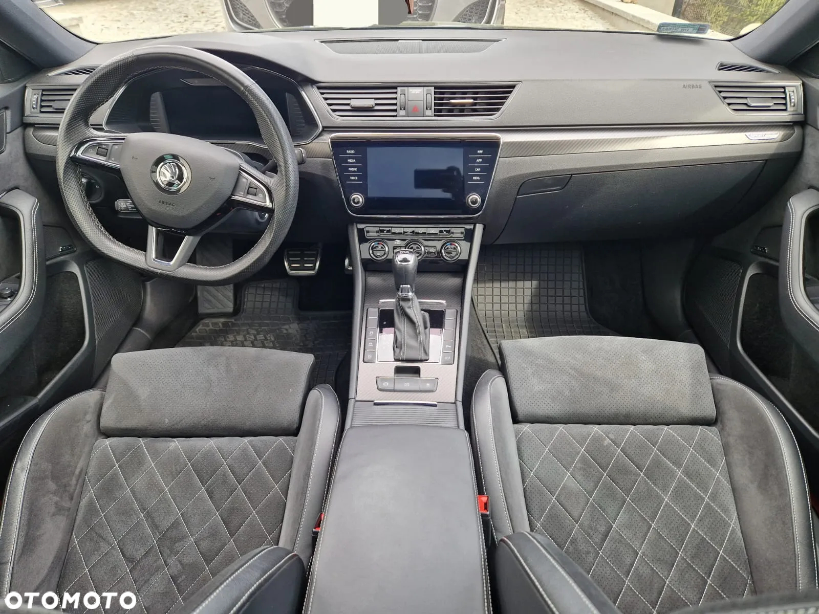 Skoda Superb 2.0 TSI Sportline DSG - 5