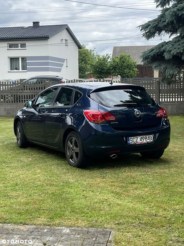 Opel Astra - 14