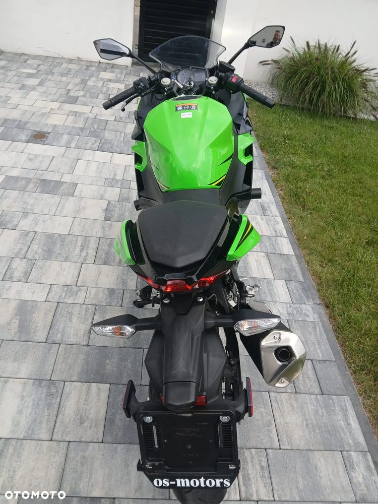 Kawasaki Ninja 400 - 4