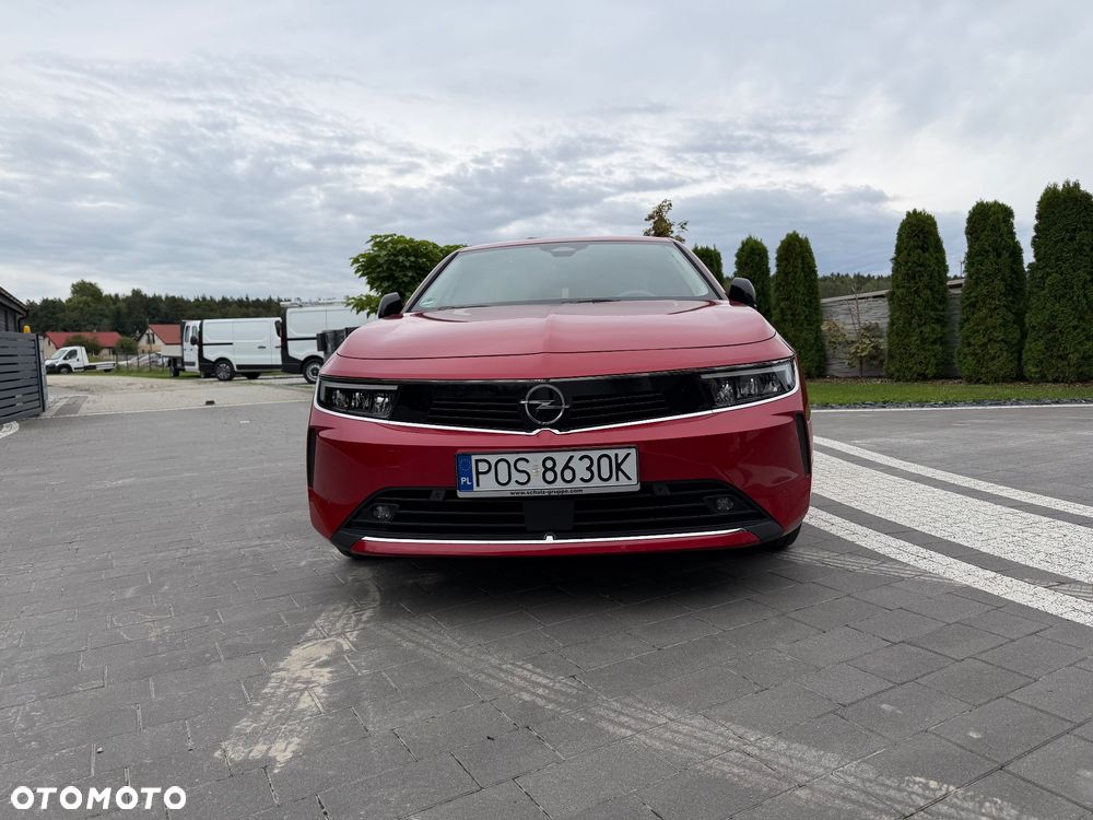 Opel Astra 1.2 Turbo Business Elegance - 1