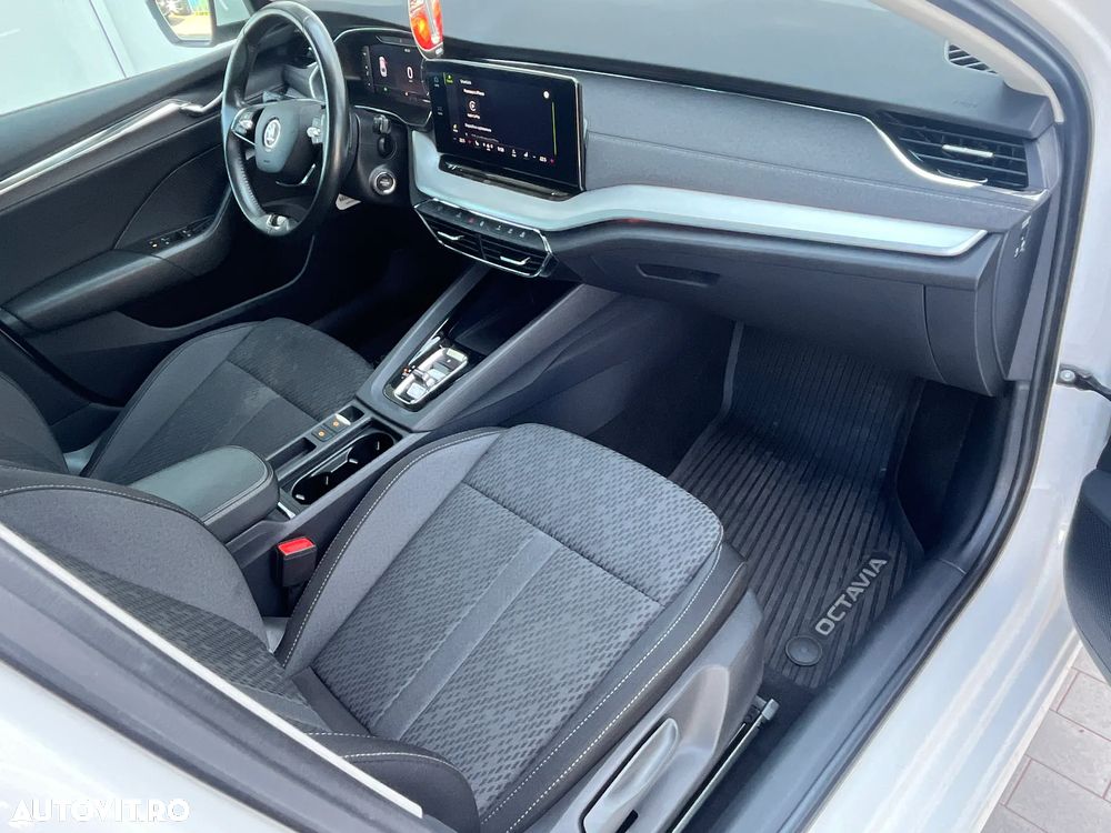 Skoda Octavia 2.0 TDI DSG Style - 13