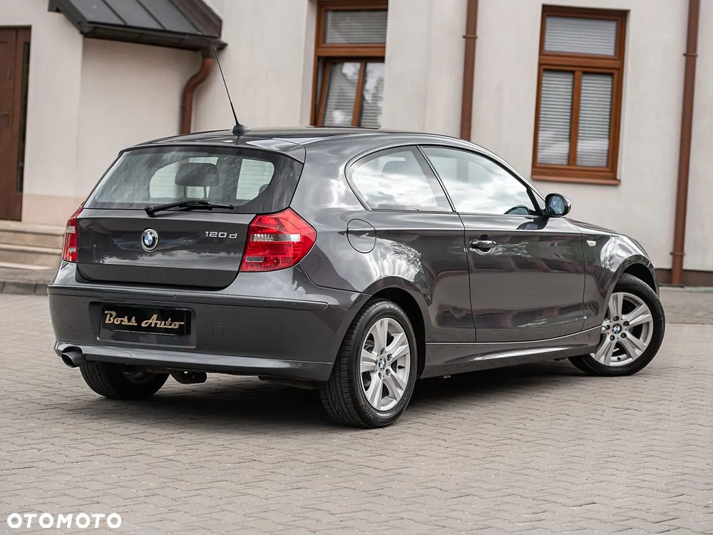 BMW Seria 1 120d DPF Edition Sport - 13